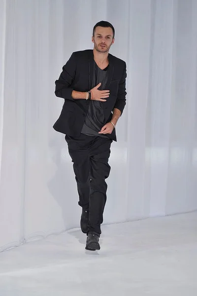 Look 44